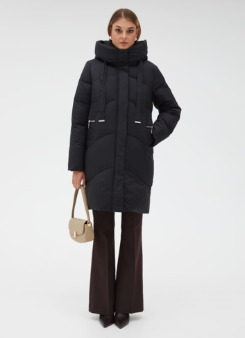 Женский пуховик с капюшоном