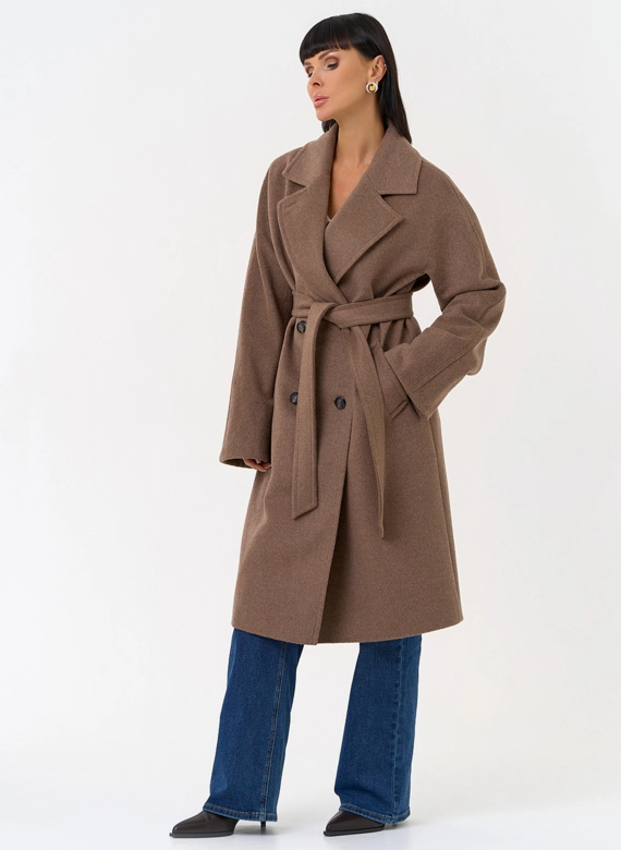 Женское двубортное пальто с поясом  фото