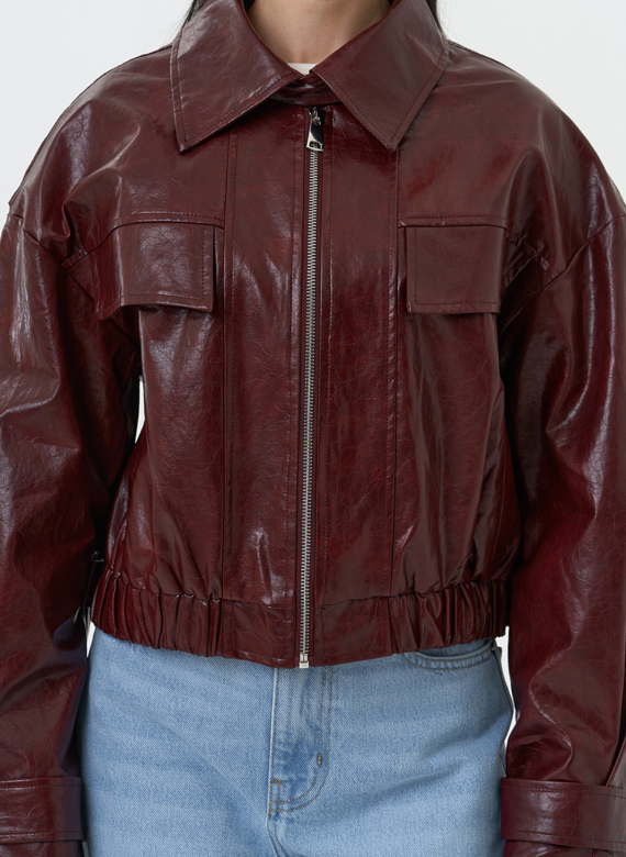 Куртка бомбер из эко кожи бордового цвета