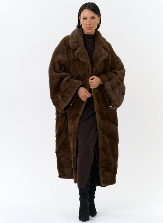 Шуба оверсайз с английским воротником