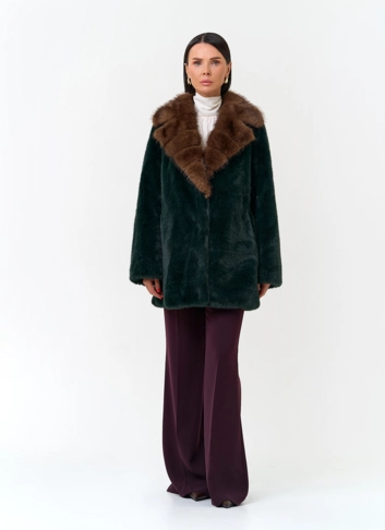 Женское полупальто из эко меха