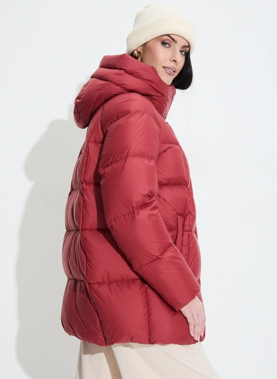 Женский пуховик с капюшоном фото