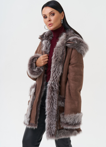 Натуральная дубленка с капюшоном