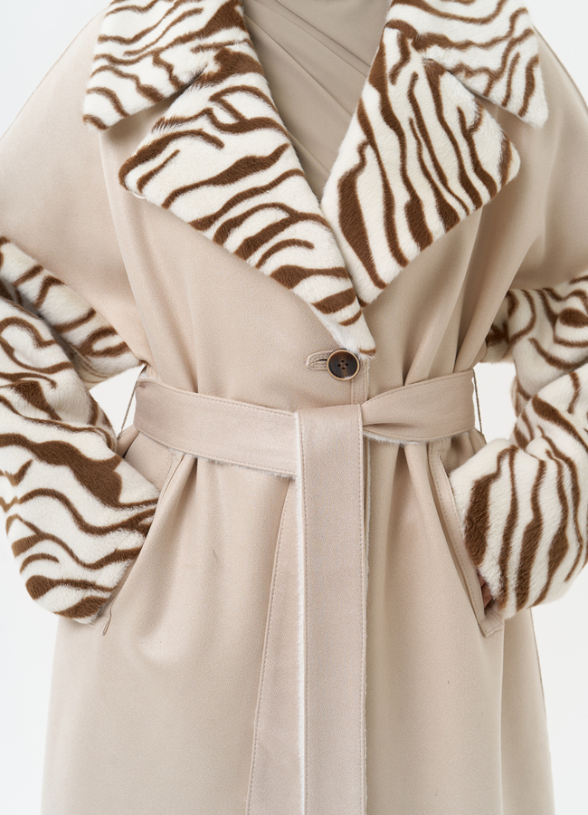 Двухстороннее пальто из эко замши с английским воротником модель № 29979 универмаг малина