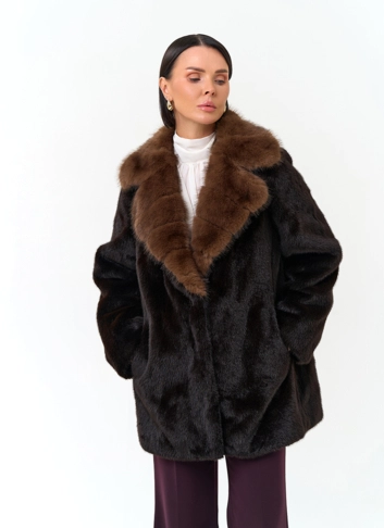 Женское пальто из эко меха