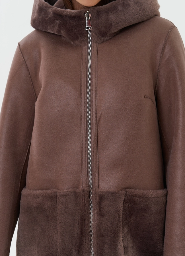 Двухсторонняя дубленка из эко кожи с капюшоном модель № 27763 универмаг малина