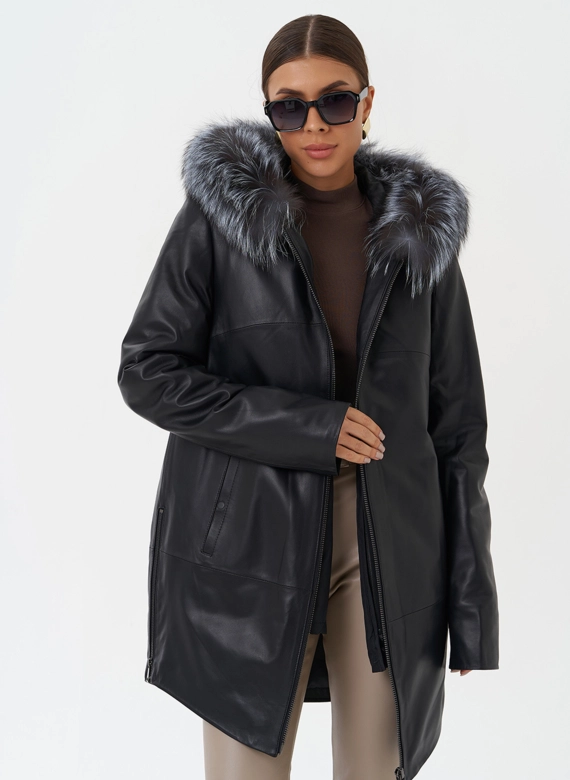 Утепленное полупальто из натуральной кожи с капюшоном 