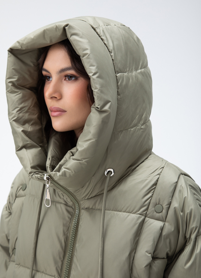 Женский пуховик с капюшоном  модель № 28007 универмаг малина