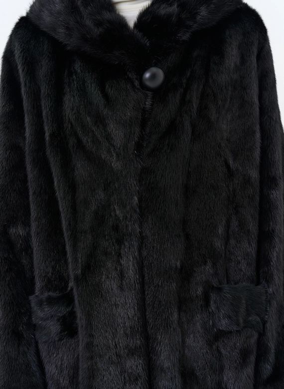 Шуба из меха норки с капюшоном
