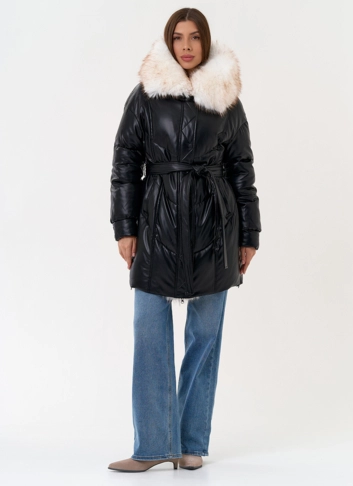 Женский пуховик из эко кожи с отделкой из эко меха